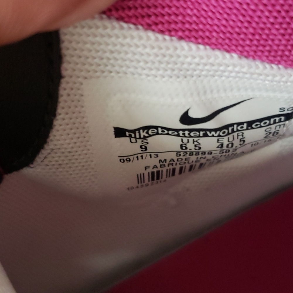 Nike Hyperdunks - image 7